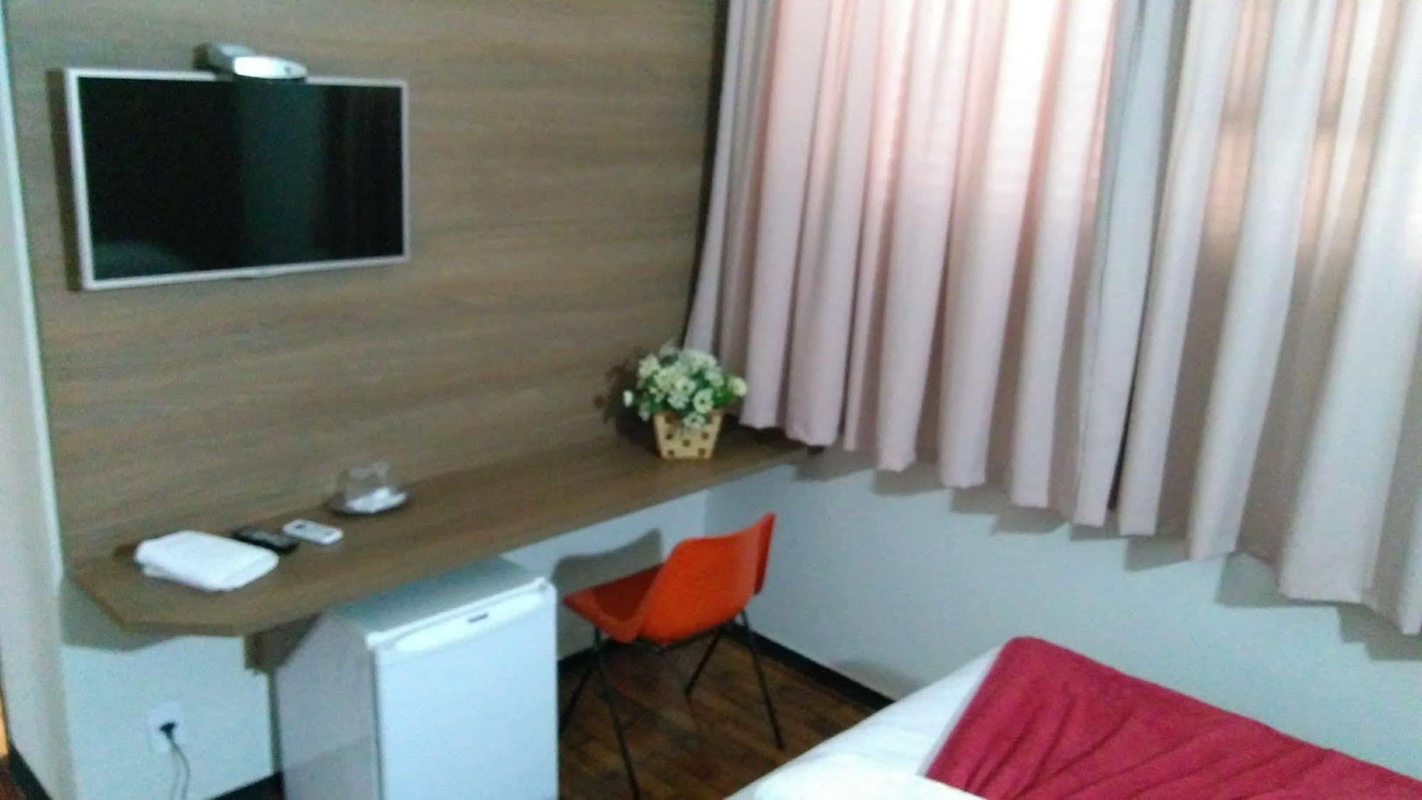 Aurora Hotel 里贝朗普雷托 外观 照片